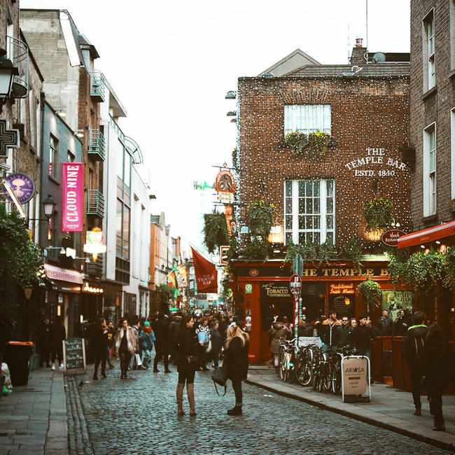 busy cobbled street in dublin's centre