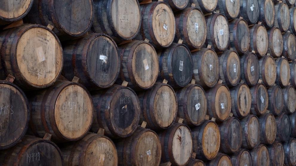 barrels tequila production